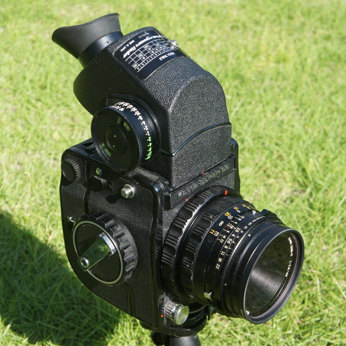untamed_com Canon レンズ　カメラ Amazon | JJC EW-53 可逆式 レンズフード 花形 Canon RF-S 18