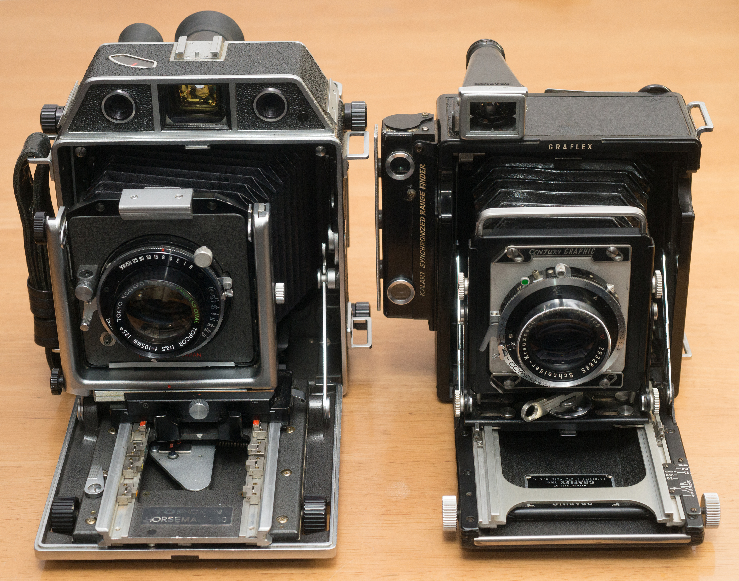テクニカルカメラ比較：センチュリー・グラフィック２３とホースマン９８０
